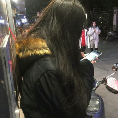 抑郁症头像女生图片 黑白抑郁头像女