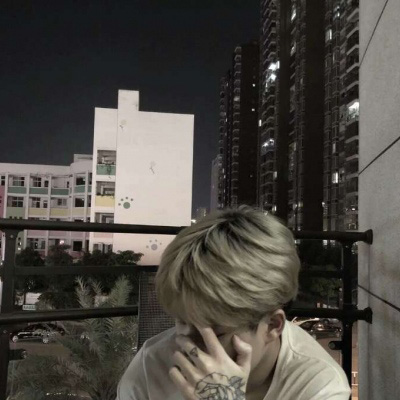 抑郁症头像男 特别丧的头像男