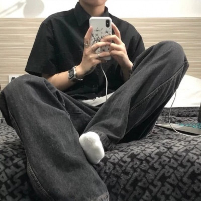超酷男生小丑头像黑白图片