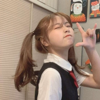 qq头像动态图片女生