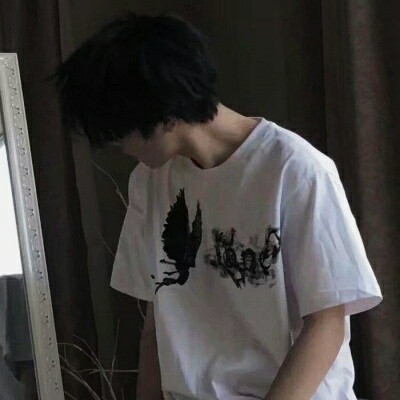 很丧很绝望的男生头像图片高清帅气高冷图片