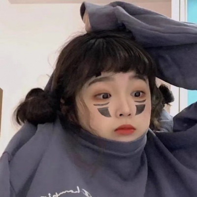 qq女生头像粉色衣服