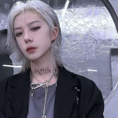 头像 女生动漫情侣头像