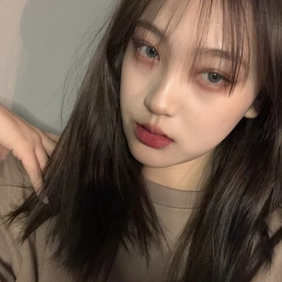 很霸气的图片女生头像