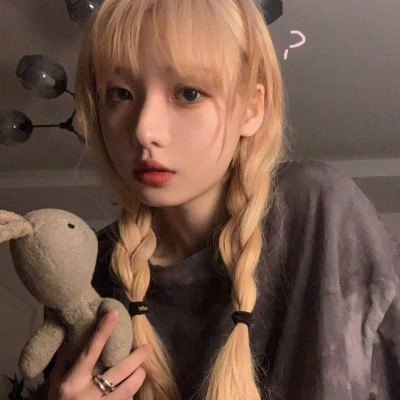 qq女生头像原宿风短发