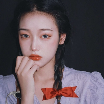 qq女生头像原宿风短发