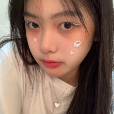 qq高清女生头像带字图片