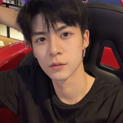 潮男专用的帅气头像2021成熟头像清新男生图片