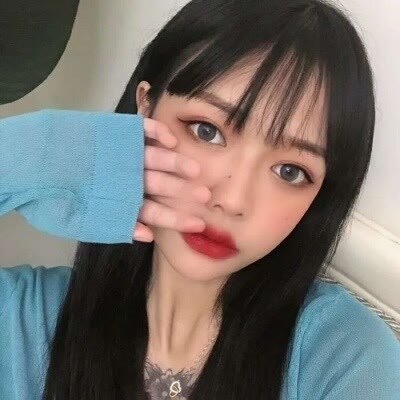 头像女生简单气质唯美图片