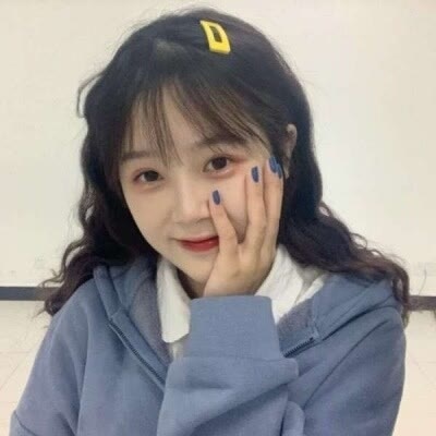 头像女生简单气质唯美图片