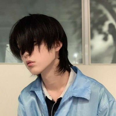 令人瞬间爱上的头像男生动漫微博图片