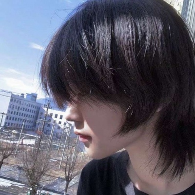 男生动漫头像正直图片