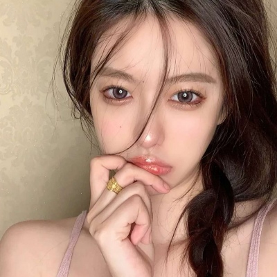 2021现代呆萌女生头像图片