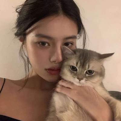 2021现代呆萌女生头像图片