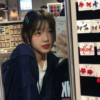 2021年好看的女生头像照片真人图片