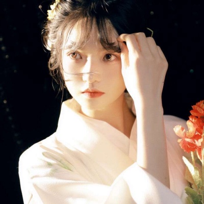 最火的神明少头像 女生生活照图片