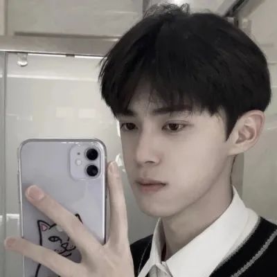 抖音里最深情迷人的用面具做头像的男生是什么性格图片