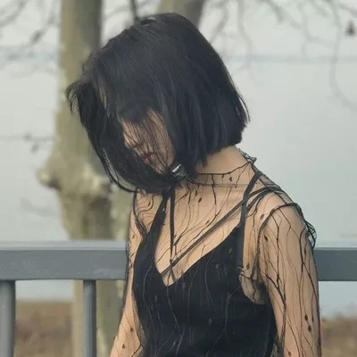 超好看的qq头像女生