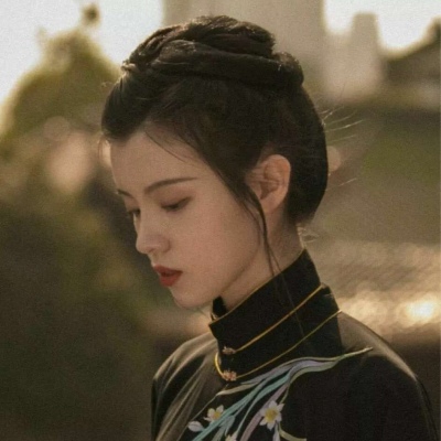 超好看的qq头像女生