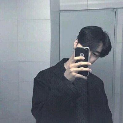 一眼就沦陷的男友力爆棚的头发凌乱的男生头像图片