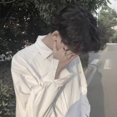 2021长相眉清目秀的qq头像下半身动漫男生头像个性网图片