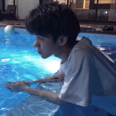 2021长相眉清目秀的qq头像下半身动漫男生头像个性网图片