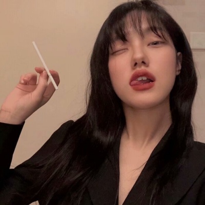 qq女生头像校服女生