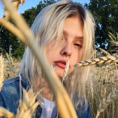 qq头像超伤感流泪女生图片