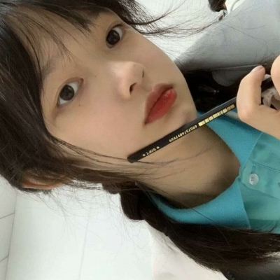 qq头像好看动漫女生
