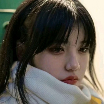 个性网女生头像拿手机