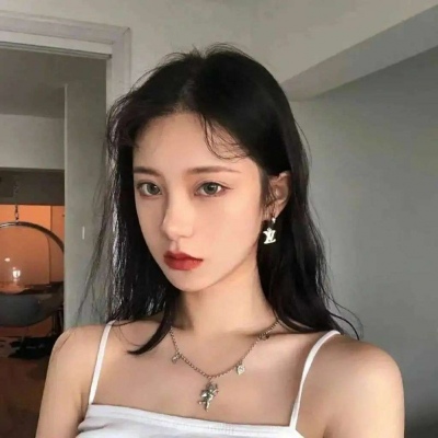 个性网女生头像拿手机