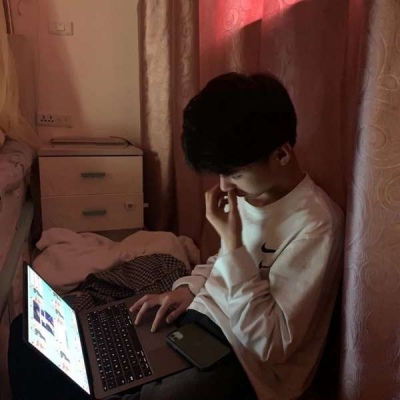 2021最热门的高清成熟的伤感头像图片 男生图片