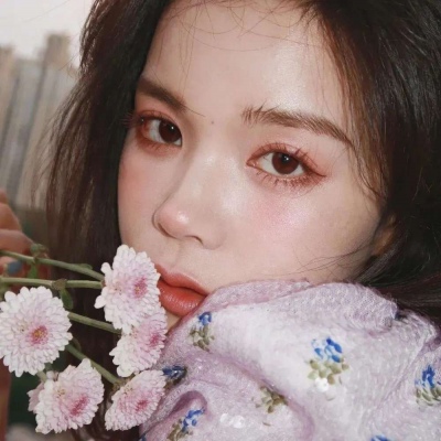 00后的qq头像女生