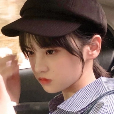 个性霸气女生带字头像