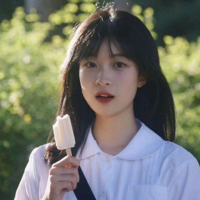 个性霸气女生带字头像
