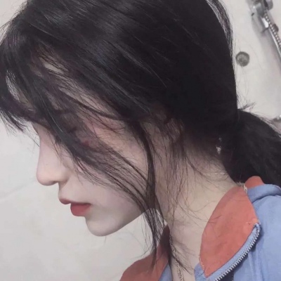 女生头像霸气黑色衣服
