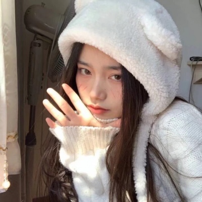 霸气带帽子的女生头像图片