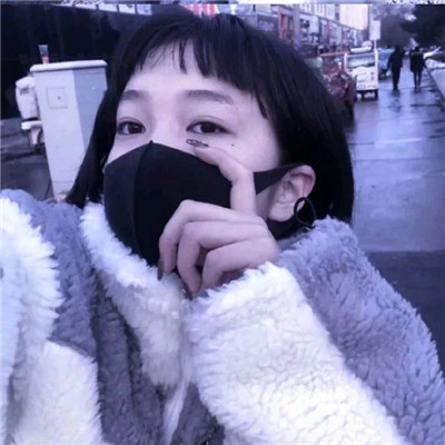 qq女生闺密头像黑白图片