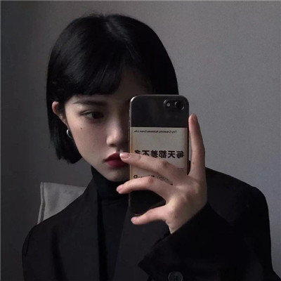 qq女生闺密头像黑白图片