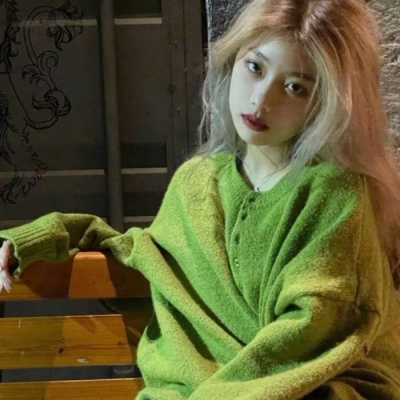 小清新背带裤女生头像