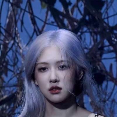 个性手绘女生头像彩色图片