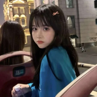 短发霸气女生头像图片图片