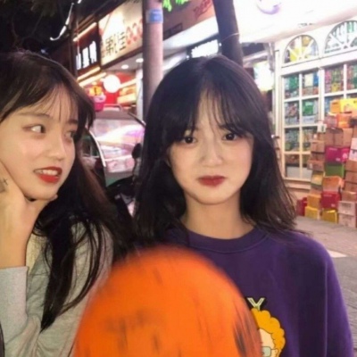 qq牛仔背带裤女生头像