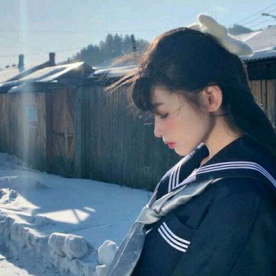 qq好看的女生头像背影图片