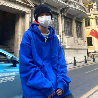 2021男生成熟头像意境唯美图片