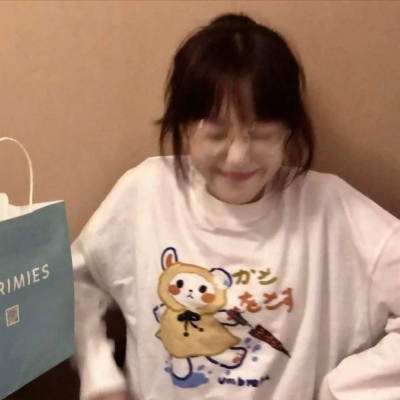 qq头像中年女生头像