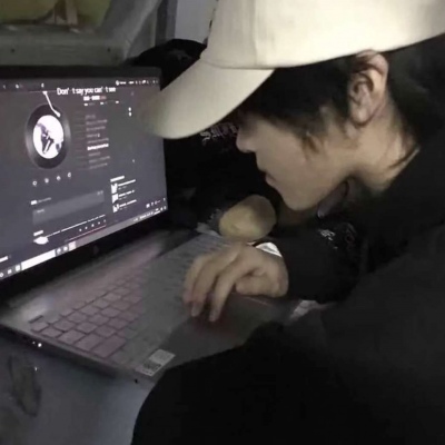 2021微丧深沉且帅气的qq头像动漫清新的男生图片