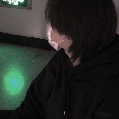 2021微丧深沉且帅气的qq头像动漫清新的男生图片