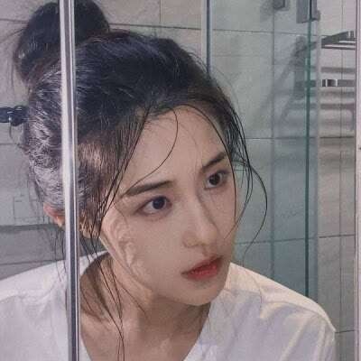 qq头像女生动漫高冷