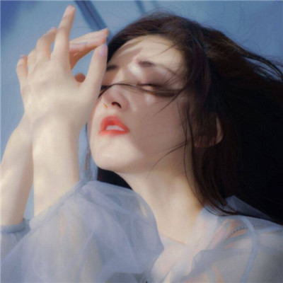 简约动漫图片女生头像图片